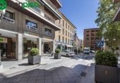 159m² commercial premises for sale in Granada, in the area of The Manigua, Calle Ángel Ganivet photo