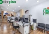 159m² commercial premises for sale in Granada, in the area of The Manigua, Calle Ángel Ganivet photo