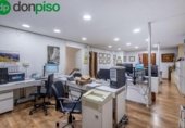 159m² commercial premises for sale in Granada, in the area of The Manigua, Calle Ángel Ganivet photo
