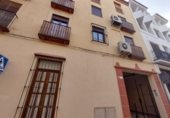 Local comercial en venta con 290m² en Andújar foto