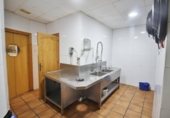 Restaurante en venta con 490m² en Alicante foto