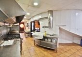 Restaurante en venta con 490m² en Alicante foto