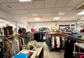 Local comercial en venta con 90m² en Parla, calle pablo casals, 28981 foto