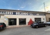 497m² warehouse industrial for sale in Monóvar, Calle Roble photo