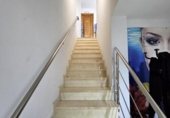 Local comercial en venta con 282m² en Barcelona, en la zona de Sant Andreu de Palomar, Carrer de Santa Marta foto