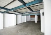 Local comercial
en venda
amb 150m² a Xirivella, Avenida Constitución foto