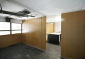 Local comercial
en venda
amb 150m² a Xirivella, Avenida Constitución foto