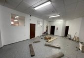 218m² bureau pour vente à Malpartida de Cáceres, Calle Alberca photo