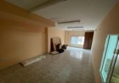218m² bureau pour vente à Malpartida de Cáceres, Calle Alberca photo