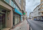 256m² commercial premises for sale in A Coruña, Parque de Santa Margarita photo