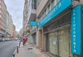 256m² commercial premises for sale in A Coruña, Parque de Santa Margarita photo