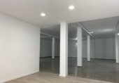Local comercial en venta con 242m² en Valencia, en la zona de Ayora, Calle Maderas foto