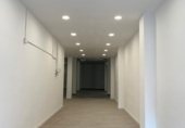 Local comercial en venta con 242m² en Valencia, en la zona de Ayora, Calle Maderas foto