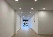 Local comercial en venta con 242m² en Valencia, en la zona de Ayora, Calle Maderas foto
