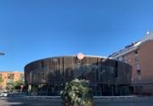 Local comercial en venta con 242m² en Valencia, en la zona de Ayora, Calle Maderas foto