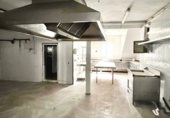 Local comercial
en lloguer
amb 197m² a Churriana de la Vega, Calle San Ramón, 111 foto