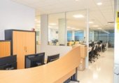 504m² offices for sale in Seville, in the area of Seville East, Calle Luis Fuentes Bejarano photo