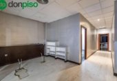 285m² commercial premises for sale in Granada, photo
