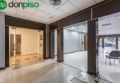 285m² commercial premises for sale in Granada, photo