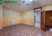 285m² commercial premises for sale in Granada, photo