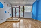 100m² locaux commerciaux pour vente à Cáceres photo
