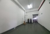 584m² entrepôt industriel pour vente à Algésiras, photo