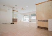 Local comercial
en venda
amb 144m² a Granada, a la zona de Barri del Boquerón, Calle Elvira foto
