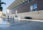 Local comercial
en venda
amb 144m² a Granada, a la zona de Barri del Boquerón, Calle Elvira foto