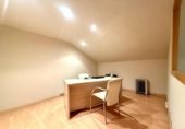Local comercial en venta con 263m² en Figueras, Carrer Nou foto