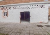 Local comercial en venta con 170m² en Cambre, Praza Casares Quiroga foto