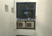 Local comercial Industrial en alquiler con 210m² en Esplugues de Llobregat foto