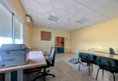 Nau Industrial
en venda
amb 503m² a Loja foto
