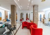 Local comercial
en venda
amb 193m² a Granada, a la zona de Barri del Boquerón, Calle Mano de Hierro foto