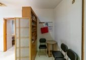 Local comercial
en venda
amb 193m² a Granada, a la zona de Barri del Boquerón, Calle Mano de Hierro foto