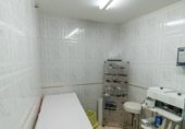 Local comercial
en venda
amb 193m² a Granada, a la zona de Barri del Boquerón, Calle Mano de Hierro foto