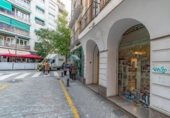Local comercial
en venda
amb 193m² a Granada, a la zona de Barri del Boquerón, Calle Mano de Hierro foto
