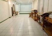 Local comercial
en venda
amb 111m² a Palència foto