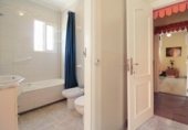 1027m² hotel for sale in Vélez-Málaga, photo