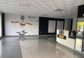 Local comercial en venta con 100m² en Córdoba, Avd. Profesor Arnold Joseph Toynbee foto