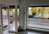 Local comercial en venta con 100m² en Córdoba, Avd. Profesor Arnold Joseph Toynbee foto