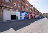 94m² workshop for sale in Almeria, Plaza de Antonio Méndez Salvador photo