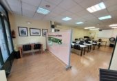 Local comercial
en venda
amb 100m² a San Cristóbal de Segovia foto
