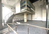 Local comercial en venta con 189m² en Pamplona, en la zona de Iturrama foto
