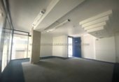 Local comercial en venta con 189m² en Pamplona, en la zona de Iturrama foto