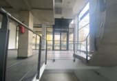 Local comercial en venta con 189m² en Pamplona, en la zona de Iturrama foto