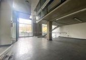 Local comercial en venta con 189m² en Pamplona, en la zona de Iturrama foto