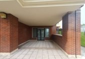 214m² commercial premises for sale in Oviedo, in the area of El Cristo photo