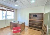 Oficina en alquiler con 150m² en Sevilla, en la zona de La Bachillera foto
