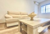 417m² locaux commerciaux pour vente à Torrevieja, Calle Patricio Pérez, 14 photo