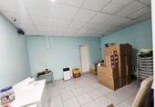 81m² commercial premises for sale in Barcelona, in the area of el Turo de la Peira photo